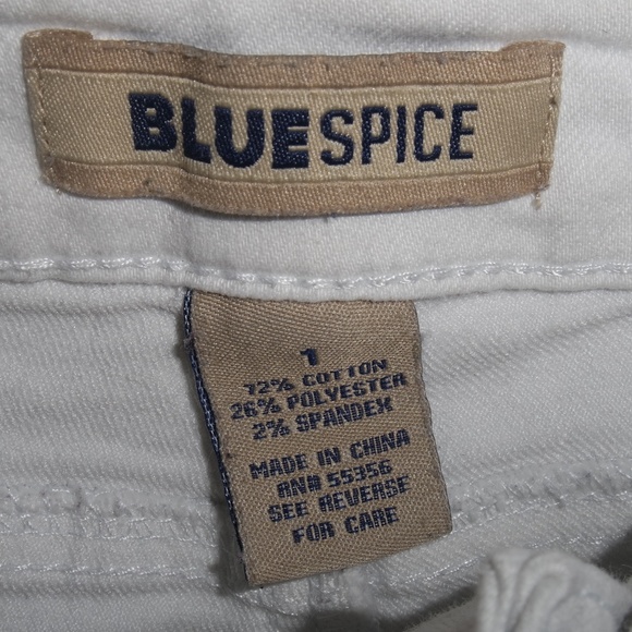 White Ripped Jean - Picture 2 of 6